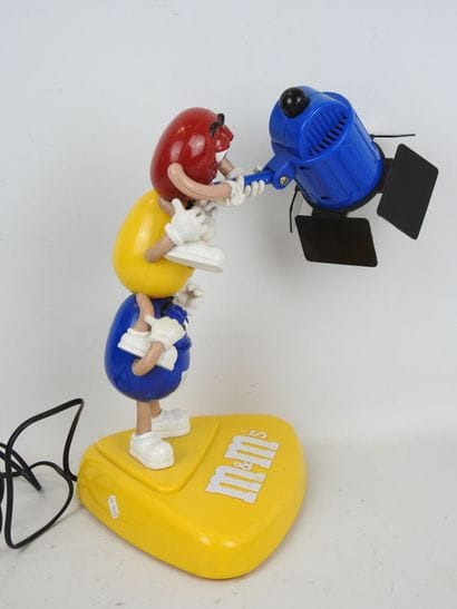 M&MS: Vintage advertising lamp in three-color...