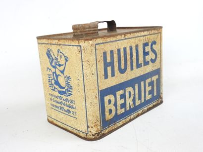 BERLIET: Oil can in lithographed sheet metal....