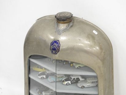 CITROEN -CALANDRE in partially enamelled...