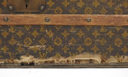 Louis VUITTON - 1 rue Sribe, Paris
Malle...