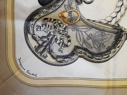 HERMES - Paris
Carré en soie modèle 