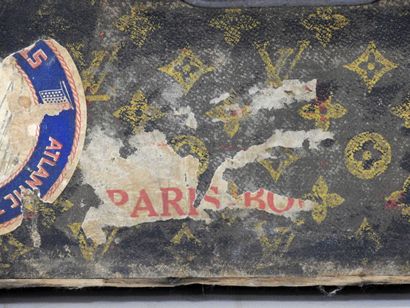 Louis VUITTON - 1 rue Sribe, Paris
Malle...
