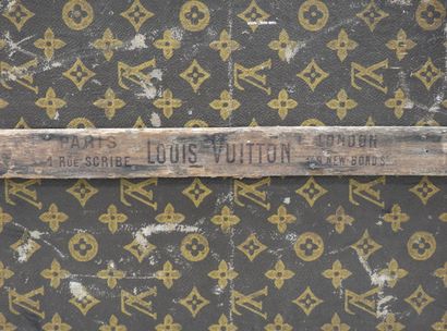 Louis VUITTON - 1 rue Sribe, Paris
Malle...