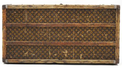 Louis VUITTON - 1 rue Sribe, Paris
Malle...