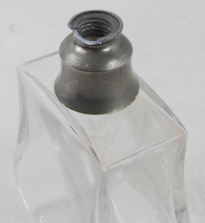 Marcel FRANCK et BACCARAT
Base de flacon...