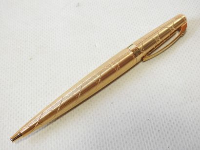 Christian DIOR 
Gold-plated ballpoint pen...