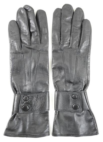 Christian DIOR
Paire de gants en cuir d'agneau...