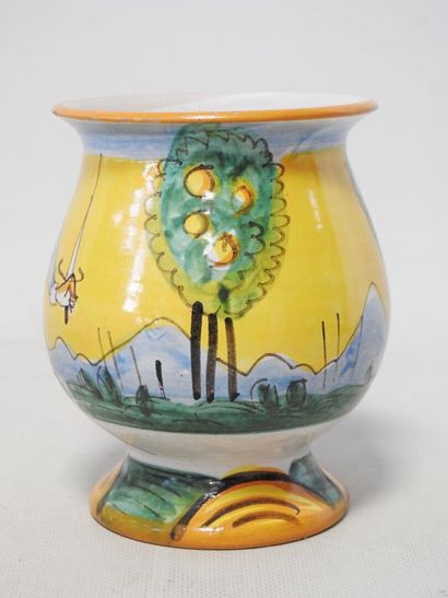 Christian DIOR
Vase en faïence dans le goût...