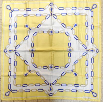 MUST DE CARTIER - Paris
Foulard en soie à...