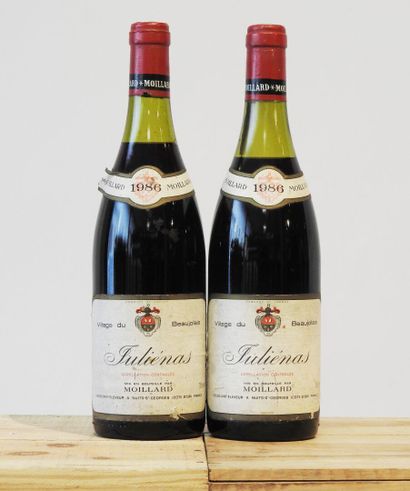 2 bottles
Juliénas - Moillard - 1986.
Worn...