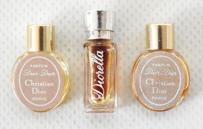 Christian DIOR
5 flacons de parfums dont...