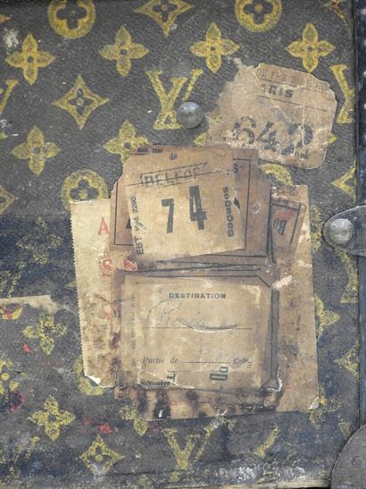 Louis VUITTON - 1 rue Sribe, Paris
Malle...