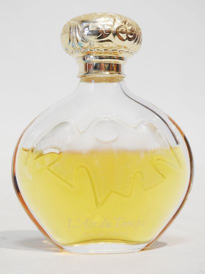 Set of 3 perfume bottles including: 
- Nina...