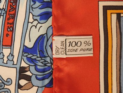 ROCHAS - Paris
Hand-rolled silk square decorated...