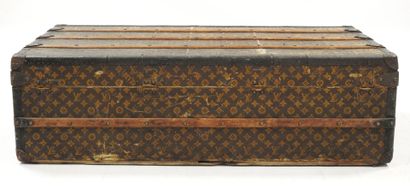 Louis VUITTON - 1 rue Sribe, Paris
Malle...