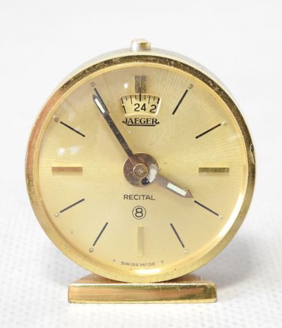 JAEGER LE COULTRE
Réveil de voyage en métal...