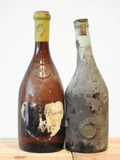 2 bouteilles
1 Eau de vie - Vedrenne père...