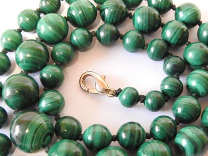 Necklace made of malachite beads
Length:...