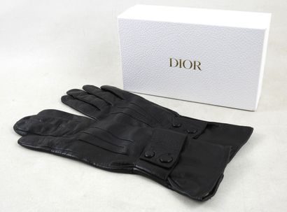 Christian DIOR
Paire de gants en cuir d'agneau...