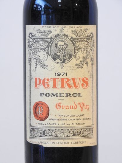 1 bottle
Château Petrus - Pomerol - 1971
Minor...