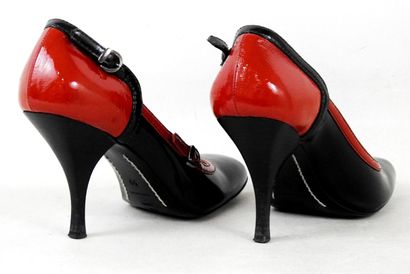 Kurt GEIGER
Paire d'escarpins vernis noir...