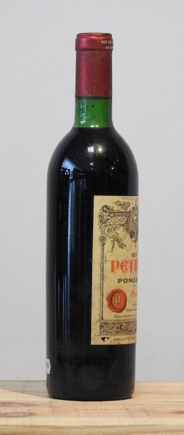 1 bottle
Château Petrus - Pomerol - 1971
Label...