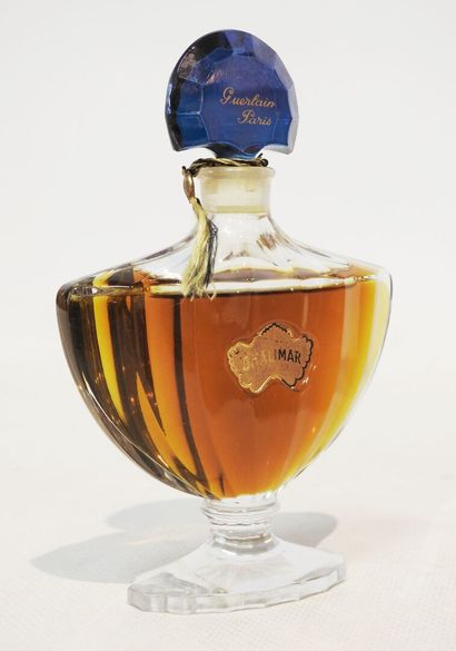 GUERLAIN - Paris
Bat-shaped crystal bottle.
Sealed...