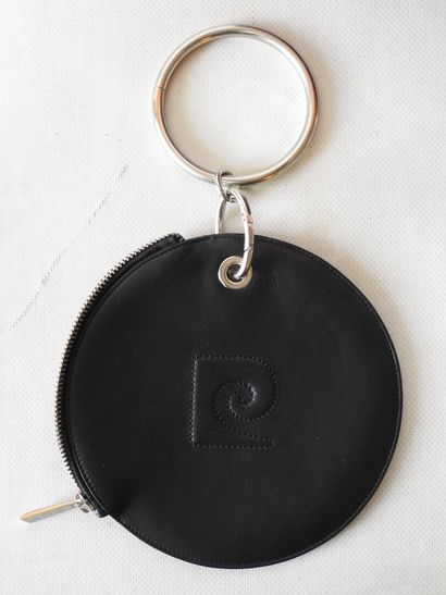 Pierre CARDIN
Circular evening clutch in...