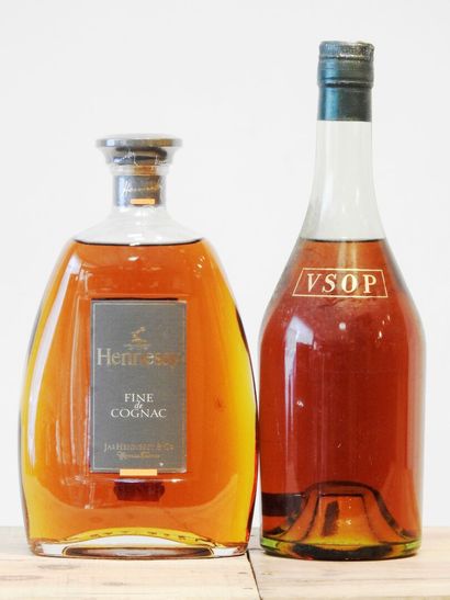 2 bouteilles
1 Hennessy Fine de Cognac 70...