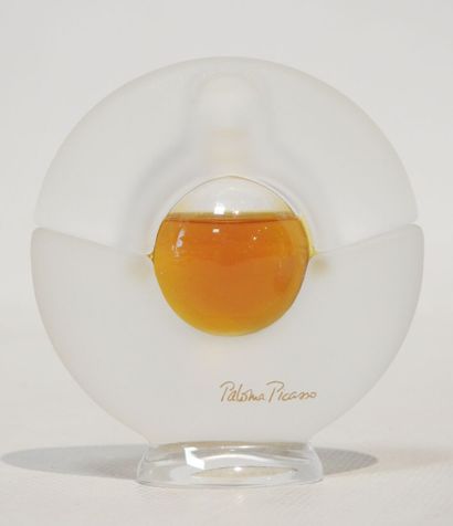 Set of 3 perfume bottles including: 
- Nina...