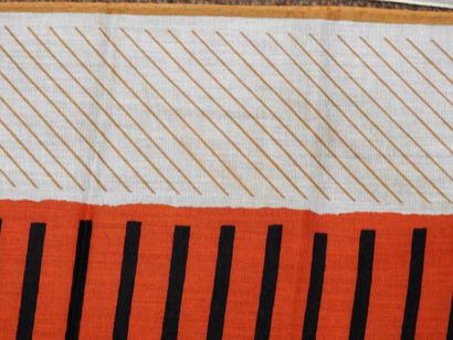 Réunion d'un foulard en voile de coton Jacques...