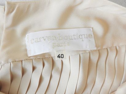 Carven Boutique - Paris
Chemisier à plis...