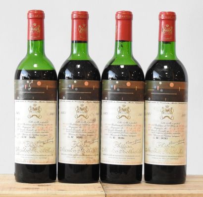 4 bottles 
Château Mouton Rothschild - 1971.
Numbers:...