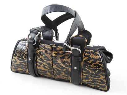 Gianfranco FERRE
Sac à main de femme motif...