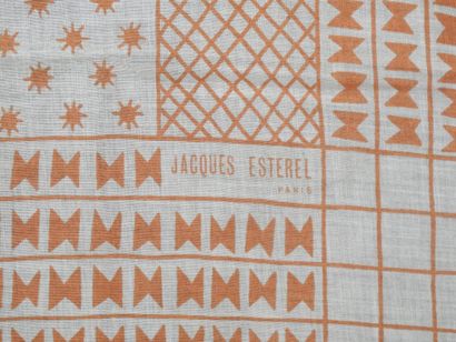 Réunion d'un foulard en voile de coton Jacques...