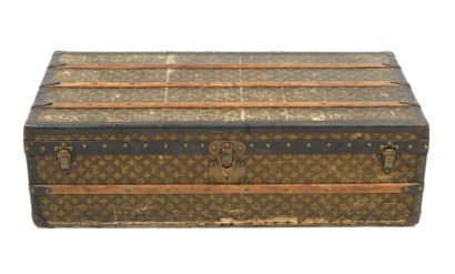 Louis VUITTON - 1 rue Sribe, Paris
Malle...