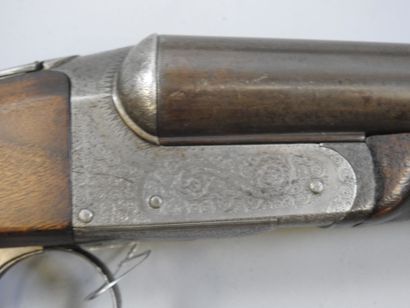 Fusil WESTLEY RICHARDS, calibre 10/75. Gravures...