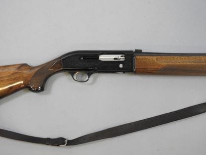 Fusil semi automatique P. BERETTA modèle...