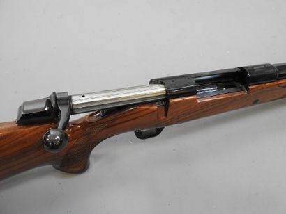 Carabine de chasse à verrou BROWNING, modèle...