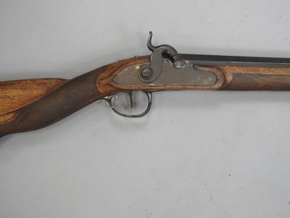 Long Fusil à percussion, calibre 12. Canon...