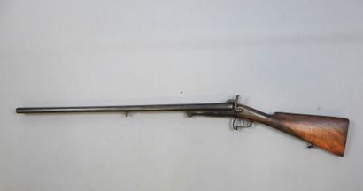 Fusil à chien extérieur, calibre 16. Marqué...