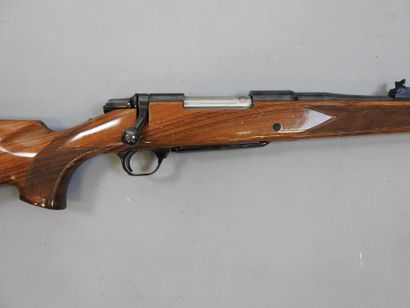 Carabine de chasse à verrou BROWNING, modèle...