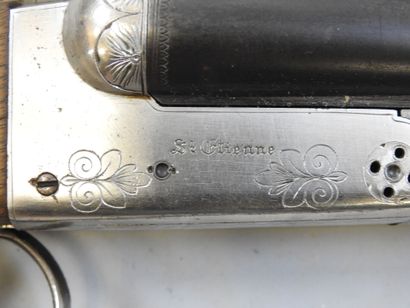 Fusil juxtaposé VERNEY CARRON, calibre 12/75,...