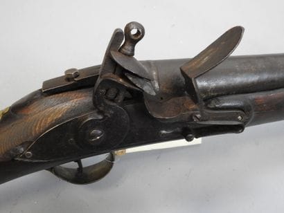 Fusil anglais de rempart faisant office de...