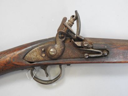 Fusil à silex, calibre non déterminé. Mauvais...