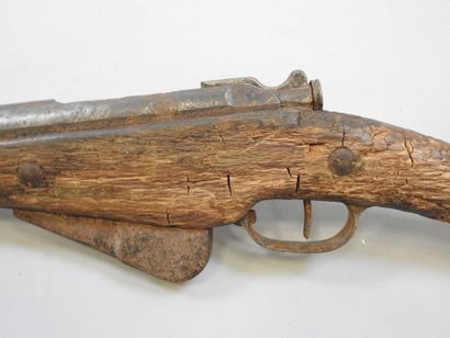 Carabine à verrou BERTHIER modèle 1892 modifié...