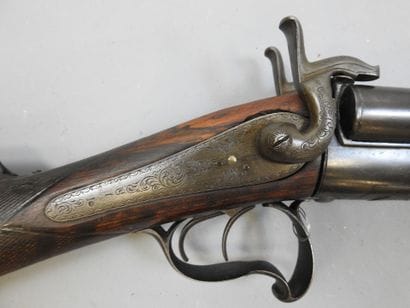 Fusil à chien extérieur, calibre 16. Marqué...