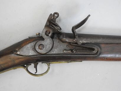 Fusil anglais de rempart faisant office de...