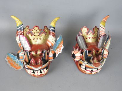BOLIVIE : Deux petits masques de Carnaval...