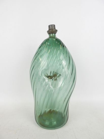 VASE in blue glass paste with oblique marbling....